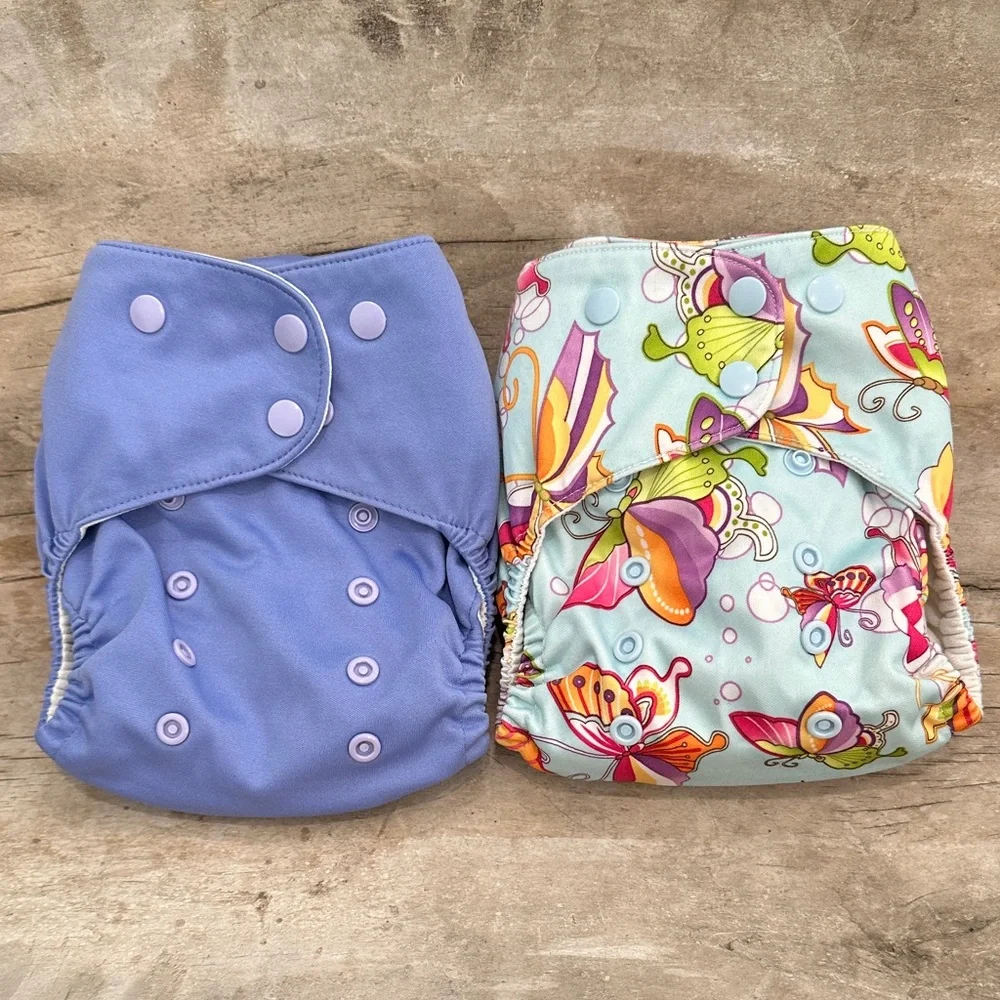 Lalabye Baby, one size cloth diapers reusable. Pair, one print one solid. *USED*